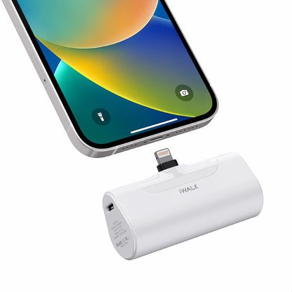 iWALK Pocket power bank mini portable capsule, digital display cute mobile power bank 4500mAh, suitable for iPhone Lightning int