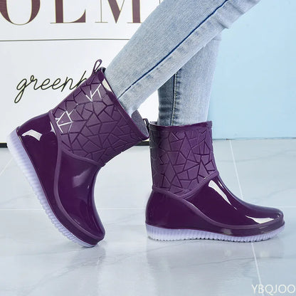 Four Seasons Jelly Anti Slip Thick Fashion New Waterproof Shoes for Women Wear Wear Wear Resistant Short Tube Rain Boots 2026