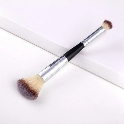 Rounded Taperd Dual-ended Foundation Brush Short Hair Flawless Makeup Brushes Dual-purpose Makeup Brush for Liquid Cream Powder